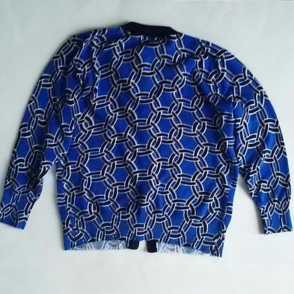 ❤Host Pick❤ Crown & Ivy Geometric Cardigan - Picture 5 of 8